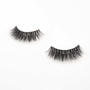 Natural Eyelash Extensions 
