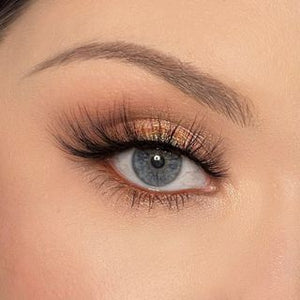 Strip lashes, lashes, false lashes, faux fur, faux fur lashes, faux mink, vegan lashes, cruelty free lashes, wedding lashes.